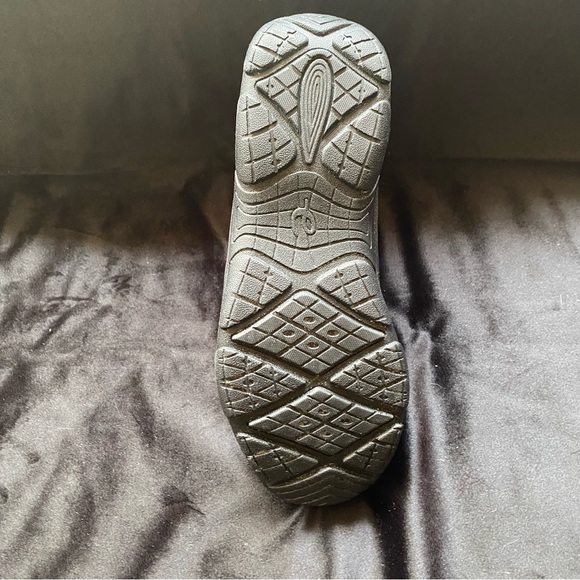 BOOTS (VELINOT). NEW IN BOX - Picture 4 of 5